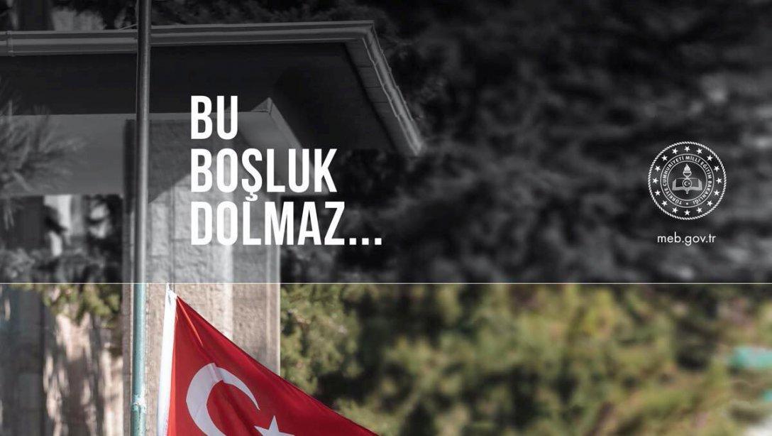 Başöğretmenimiz Gazi Mustafa Kemal Atatürk'ü özlem ve minnetle anıyoruz...
