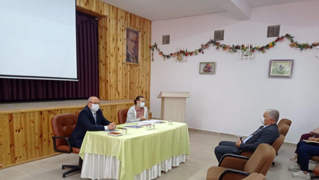 İlçe Milli Eğitim Müdürü Ali ERKOL'un başkanlığında  Covid-19 Tedbirleri kapsamında toplantı yapıldı.
